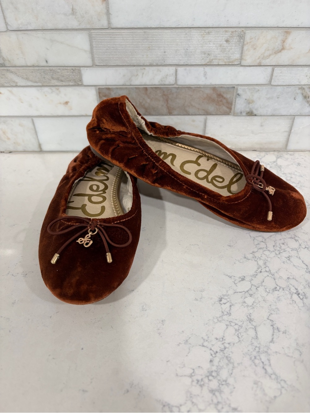 Sam Edelman ‘Felicia’ Rust Velvet Ballet Flats with Bow and Logo Girls Sz 2
